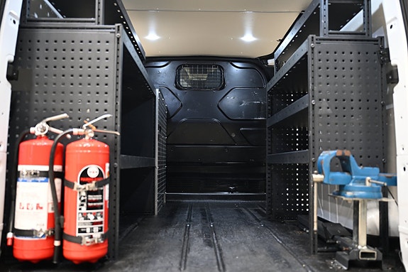 Ford Transit Custom 11 of 30