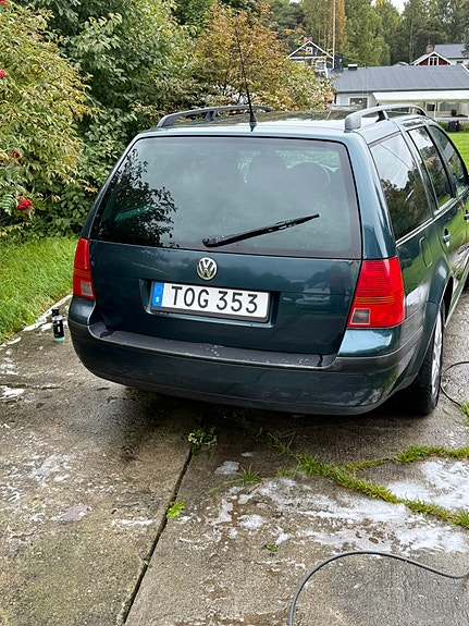 Volkswagen Golf IV 3 of 12