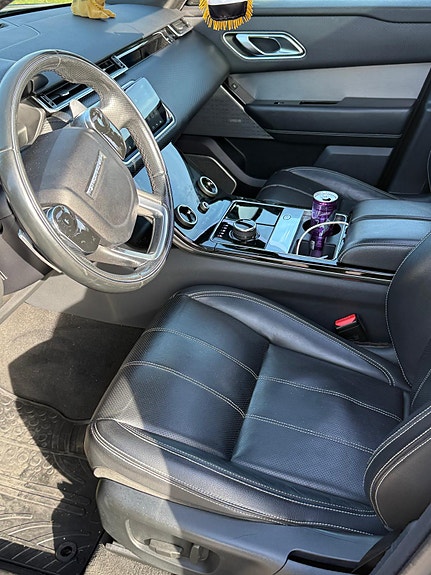 Land Rover Range Rover Velar 7 of 30