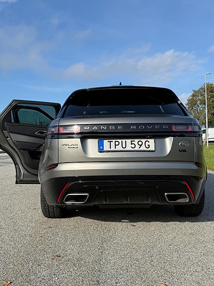 Land Rover Range Rover Velar 25 of 30