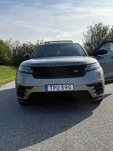 Land Rover Range Rover Velar 17 of 30