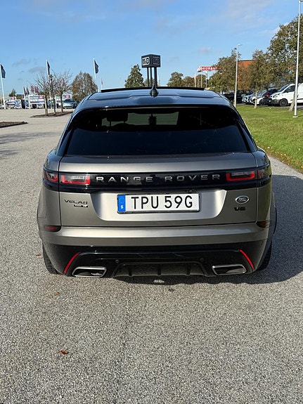 Land Rover Range Rover Velar 24 of 30