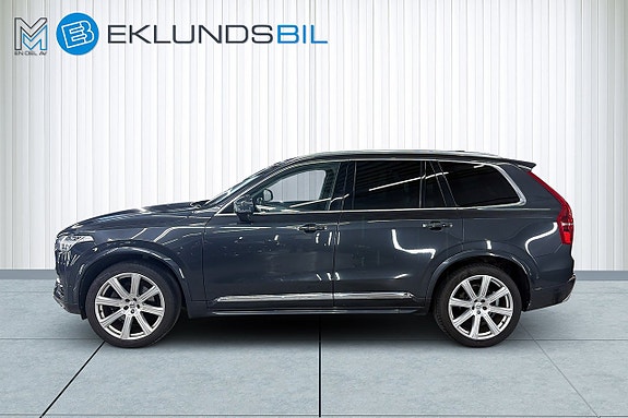 Volvo XC90 3 of 20