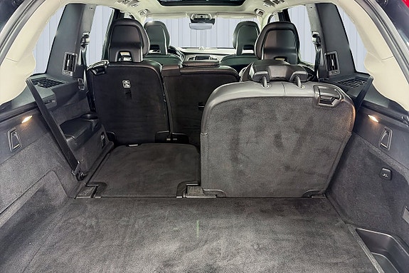 Volvo XC90 17 of 20