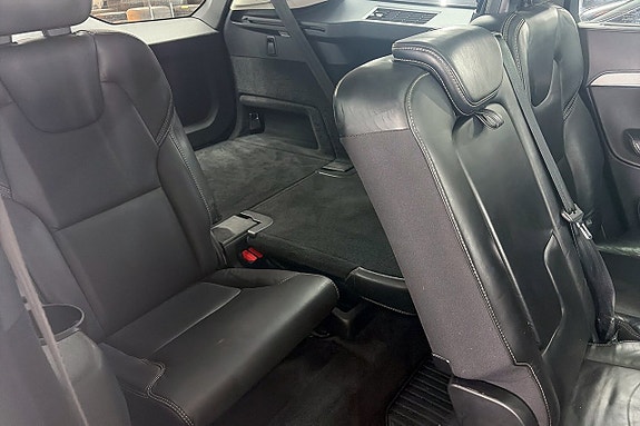 Volvo XC90 16 of 20