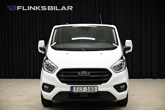 Ford Transit Custom 14 of 30