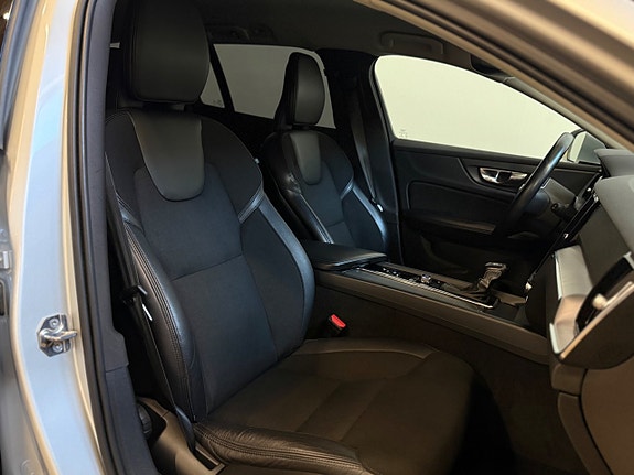 Volvo V60 10 of 23