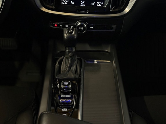 Volvo V60 14 of 23