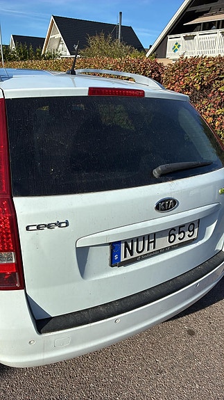Kia Ceed 3 of 3