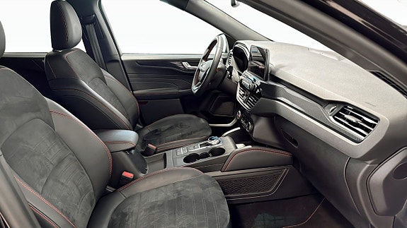 Ford Kuga 3 of 12