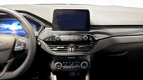 Ford Kuga 12 of 12