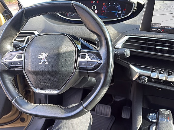 Peugeot 3008 13 of 16