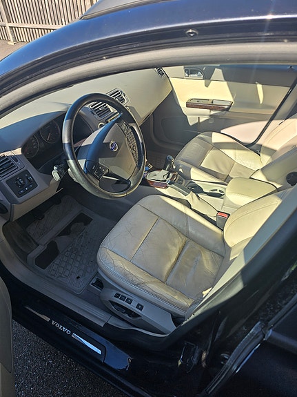 Volvo V50 4 of 7