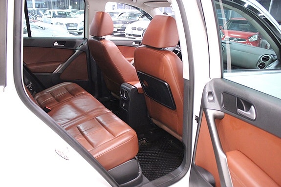 Volkswagen Tiguan 19 of 29