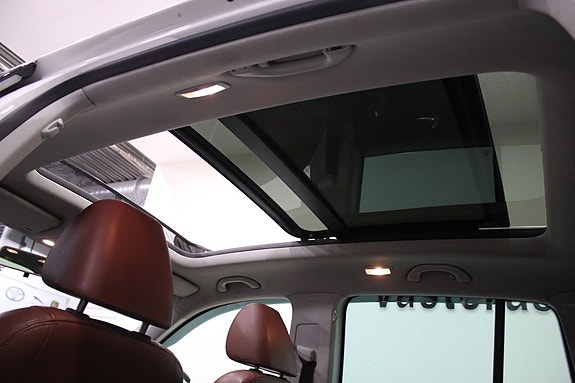 Volkswagen Tiguan 11 of 29