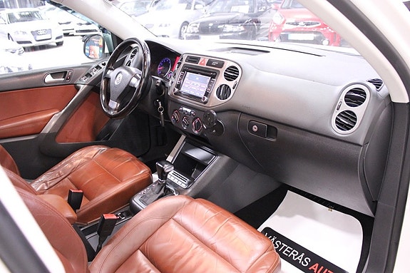 Volkswagen Tiguan 16 of 29