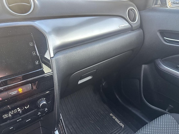 Suzuki Vitara 8 of 9