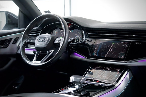 Audi Q8 10 of 23