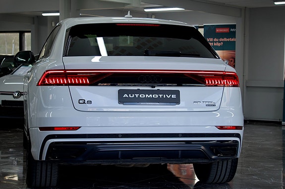 Audi Q8 7 of 23