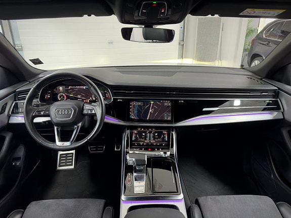 Audi Q8 13 of 23