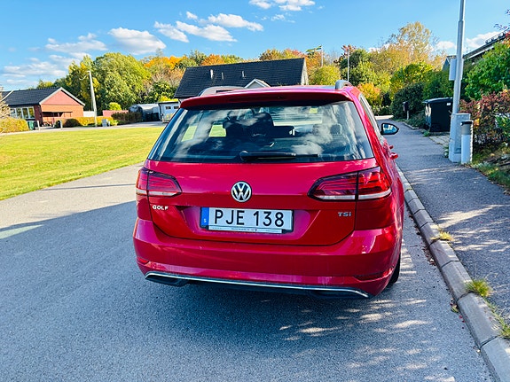 Volkswagen Golf VII 4 of 9