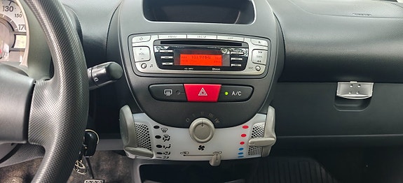 Toyota Aygo 16 of 18