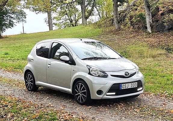 Toyota Aygo 3 of 18