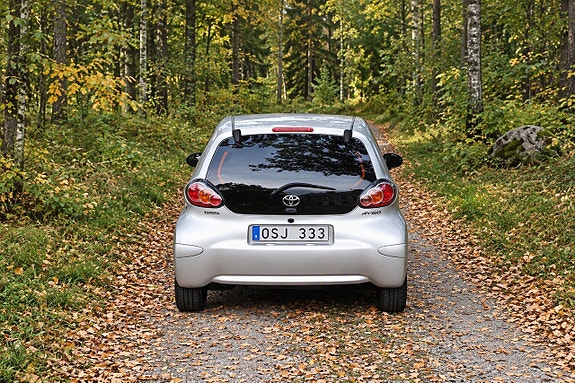 Toyota Aygo 10 of 18