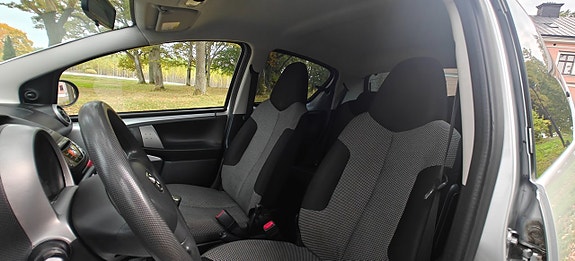 Toyota Aygo 6 of 18