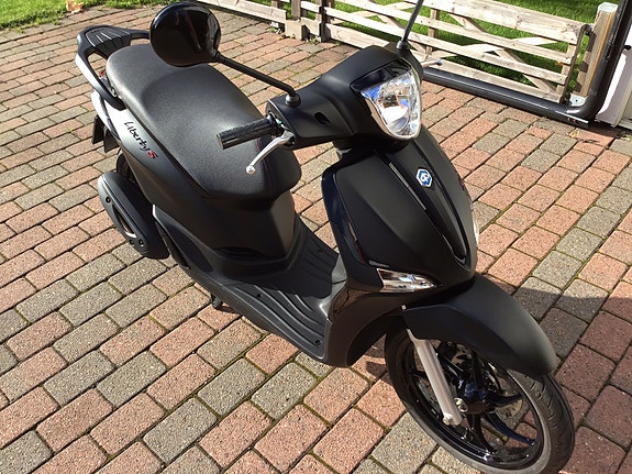 Piaggio Liberty 50s 2 of 9