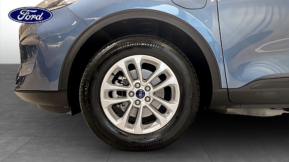 Ford Kuga 9 of 9