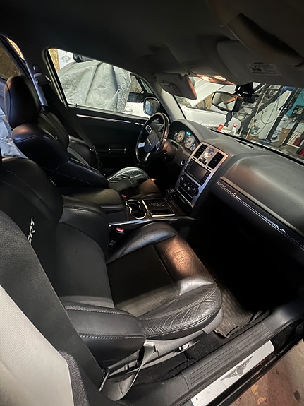 Chrysler 300C 3 of 4