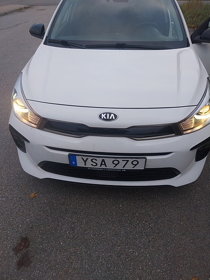 Kia Rio 3 of 5