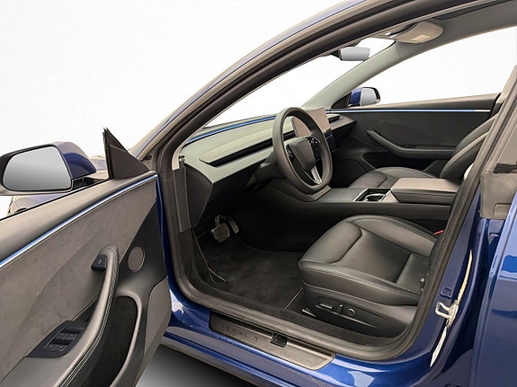 Tesla Model 3 10 of 30