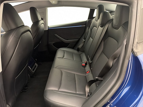 Tesla Model 3 27 of 30