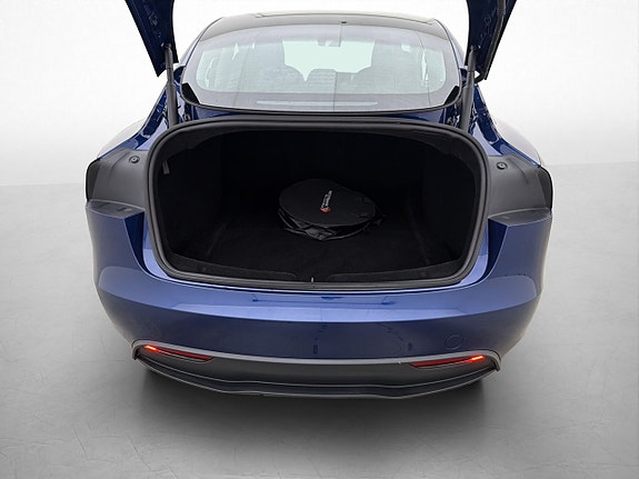 Tesla Model 3 30 of 30