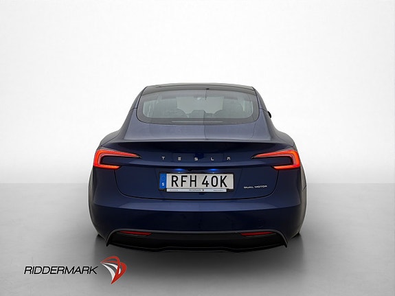Tesla Model 3 8 of 30