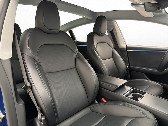 Tesla Model 3 28 of 30