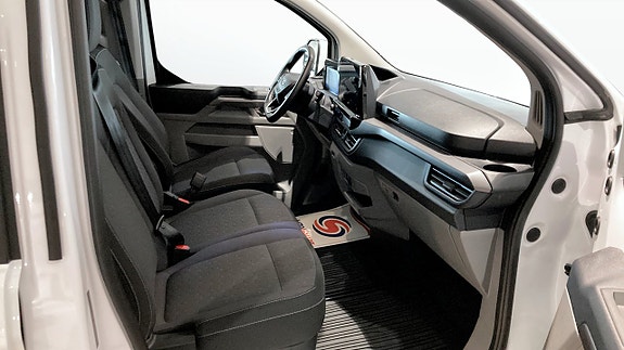Ford Custom Tourneo 3 of 11
