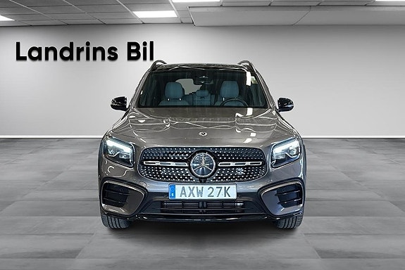 Mercedes-Benz GLB220 d 2 of 20