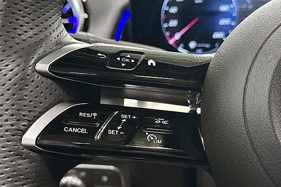 Mercedes-Benz GLB220 d 19 of 20