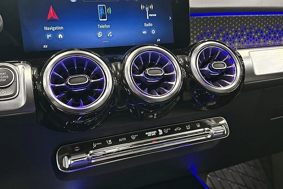 Mercedes-Benz GLB220 d 13 of 20