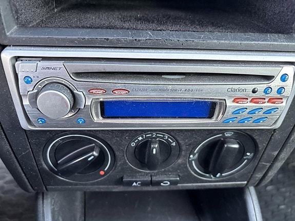 Volkswagen Golf V 9 of 9