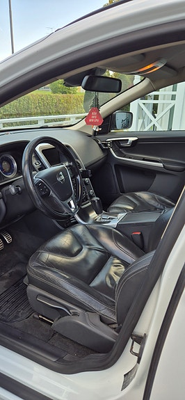 Volvo XC60 5 of 6