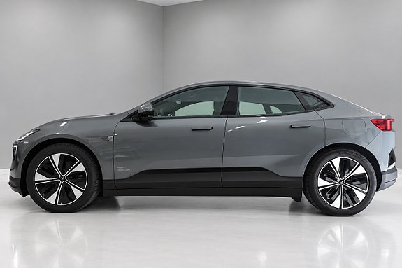 Polestar 4 3 of 24
