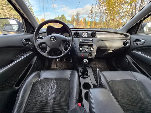 Mitsubishi Outlander 8 of 14