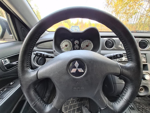 Mitsubishi Outlander 9 of 14