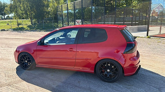 Volkswagen Golf V 6 of 15