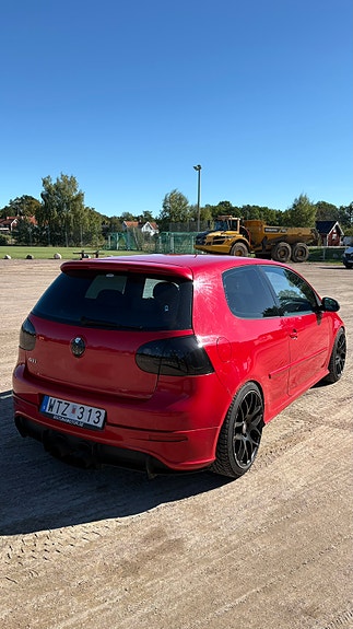 Volkswagen Golf V 4 of 15