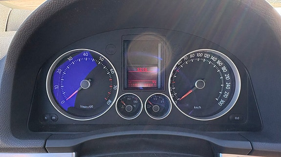 Volkswagen Golf V 13 of 15